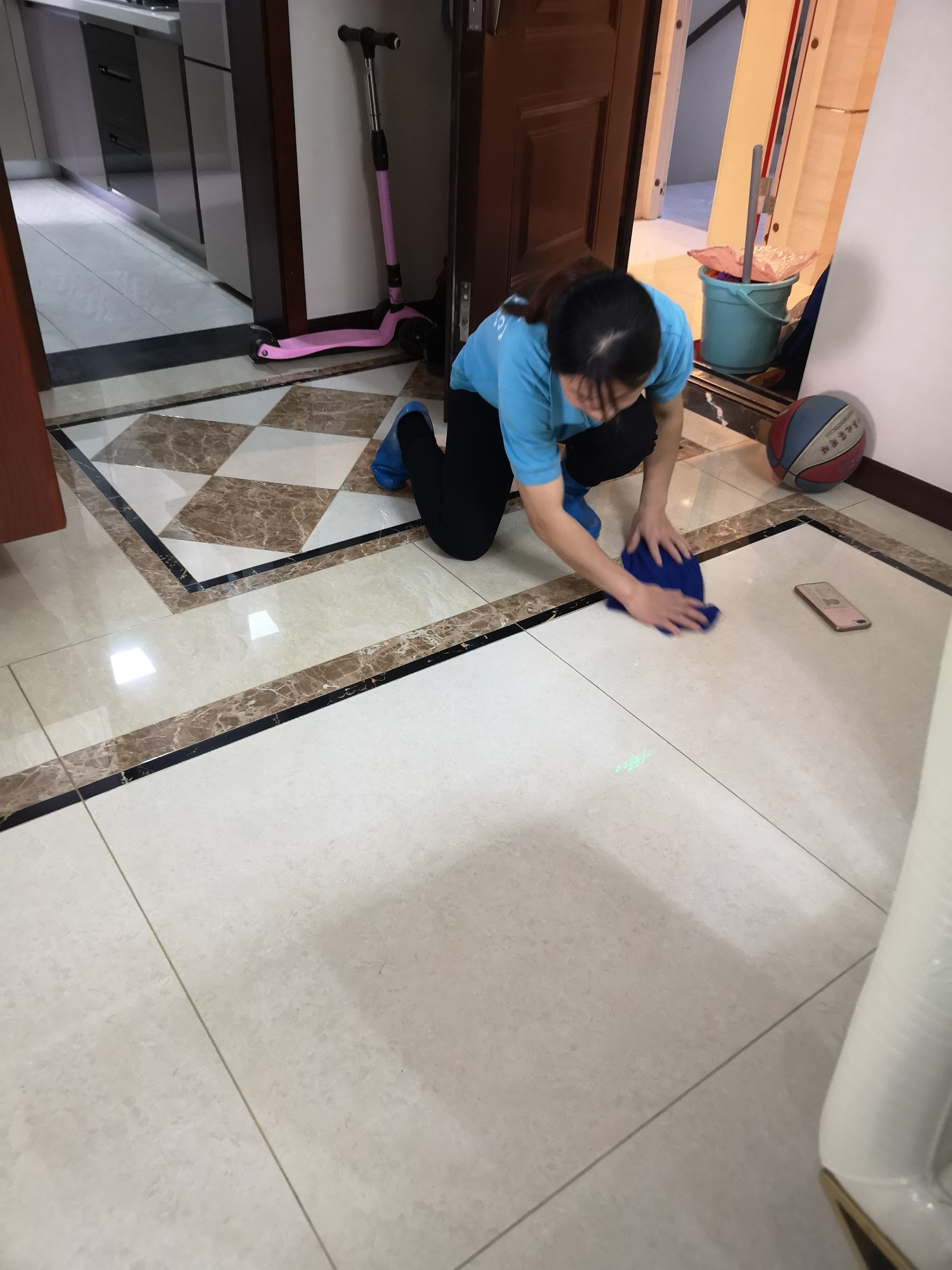 成都保潔公司的服務(wù)項目有哪些，如何選擇成都保潔公司服務(wù)